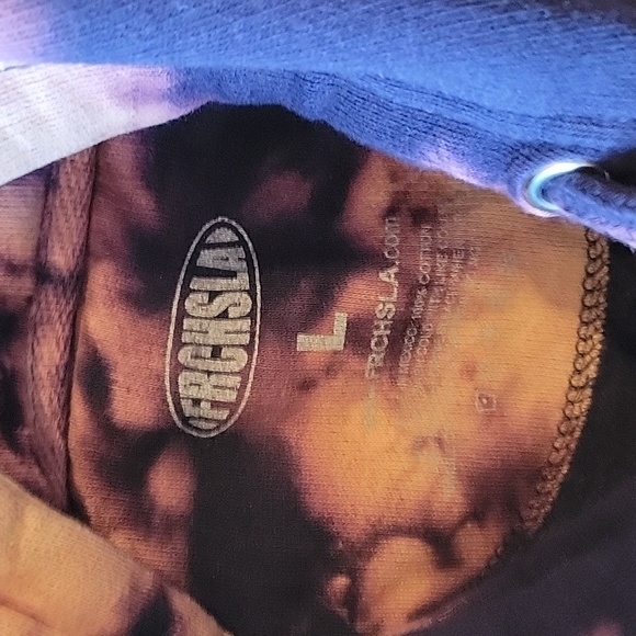 ✨️3/30 sweaters✨️ - Picture 3 of 3